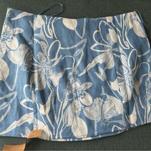 Reformation skirt- size 4 (new with tags)